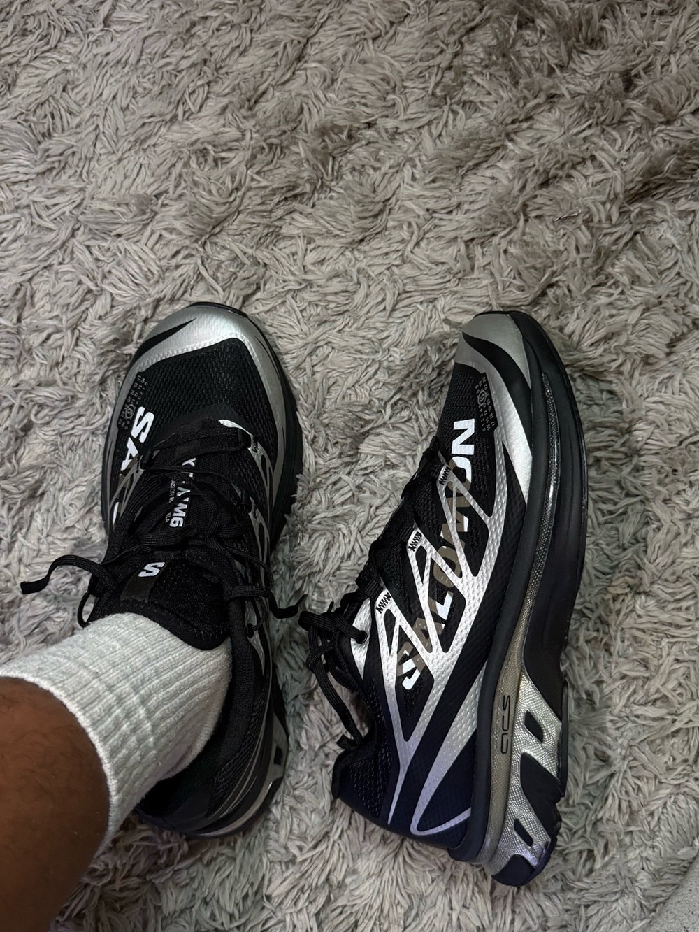 Solomon Mens Black/Silver Athletic Running Hiking Shoes
